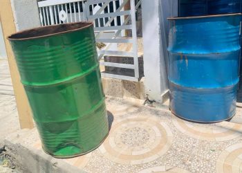 Dos recolectores de basura