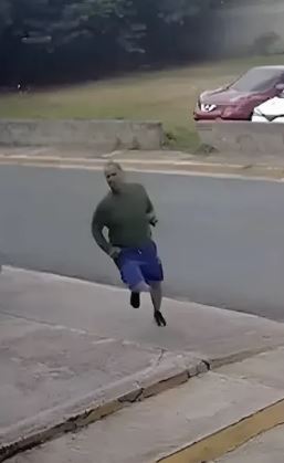 Sale a la Luz un Nuevo Video del Caso del Hombre Identificado por la Policía y Revelan Datos de su Historial